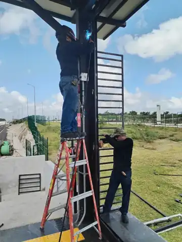 Fabricación y montaje · Escaparates · Tren Maya