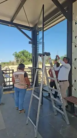 Fabricación y montaje · Escaparates · Tren Maya