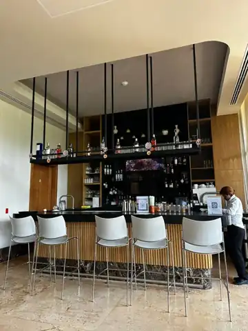 Bar y recepción · Hotel Mundo Maya Calakmul