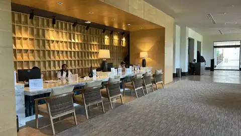 Bar y recepción · Hotel Mundo Maya Calakmul